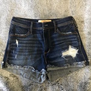 Hollister High Rise Short-Short